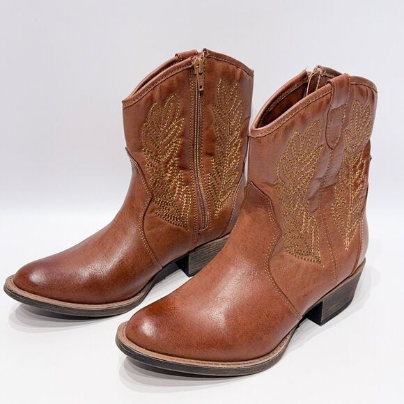 NWOB Coconuts by Matisse ROY Brown Vegan Leather Side Zip Ankle Booties Women 7M - Picture 2 of 14